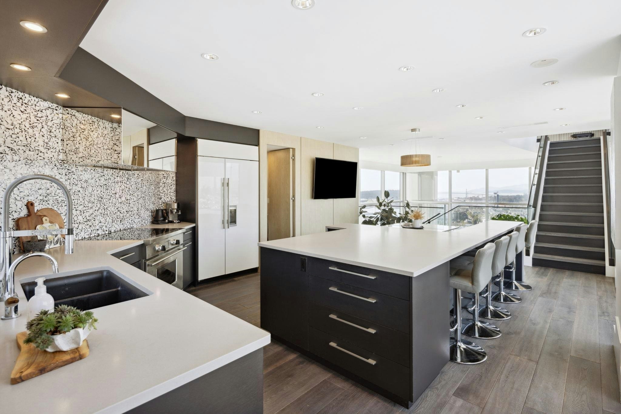 2901-120 W 2nd Street, North Vancouver, BC, V7M 1C3 - 16