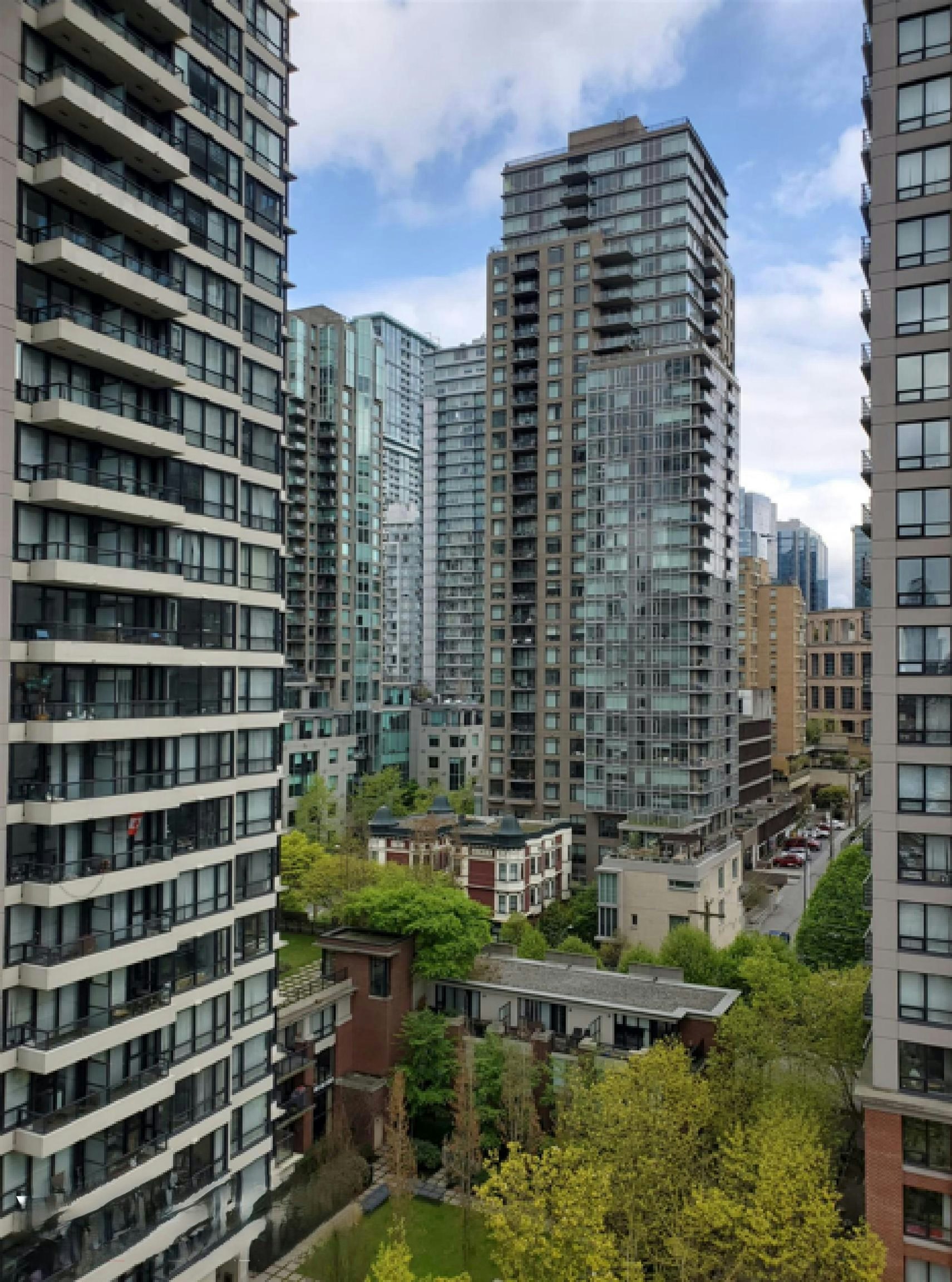 1302-977 Mainland Street, Vancouver, BC, V6B 1T2 - 9