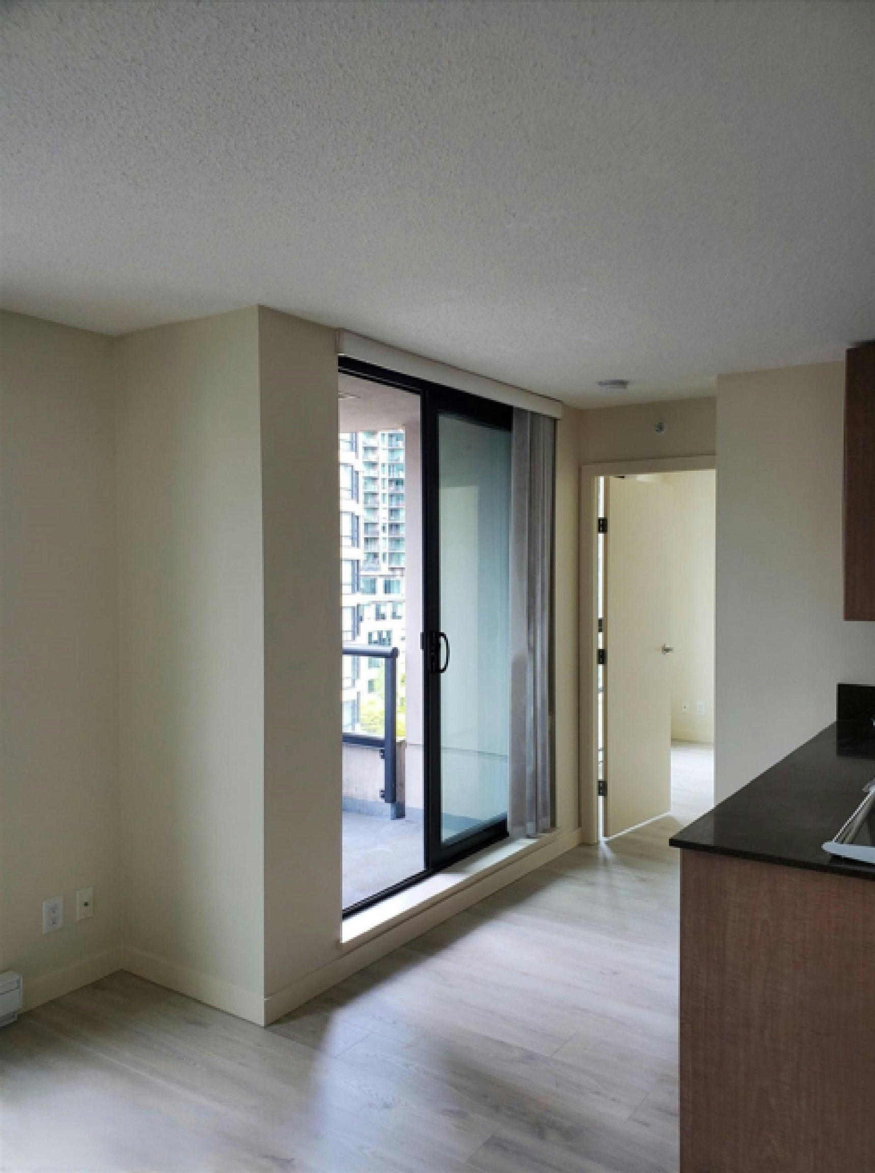 1302-977 Mainland Street, Vancouver, BC, V6B 1T2