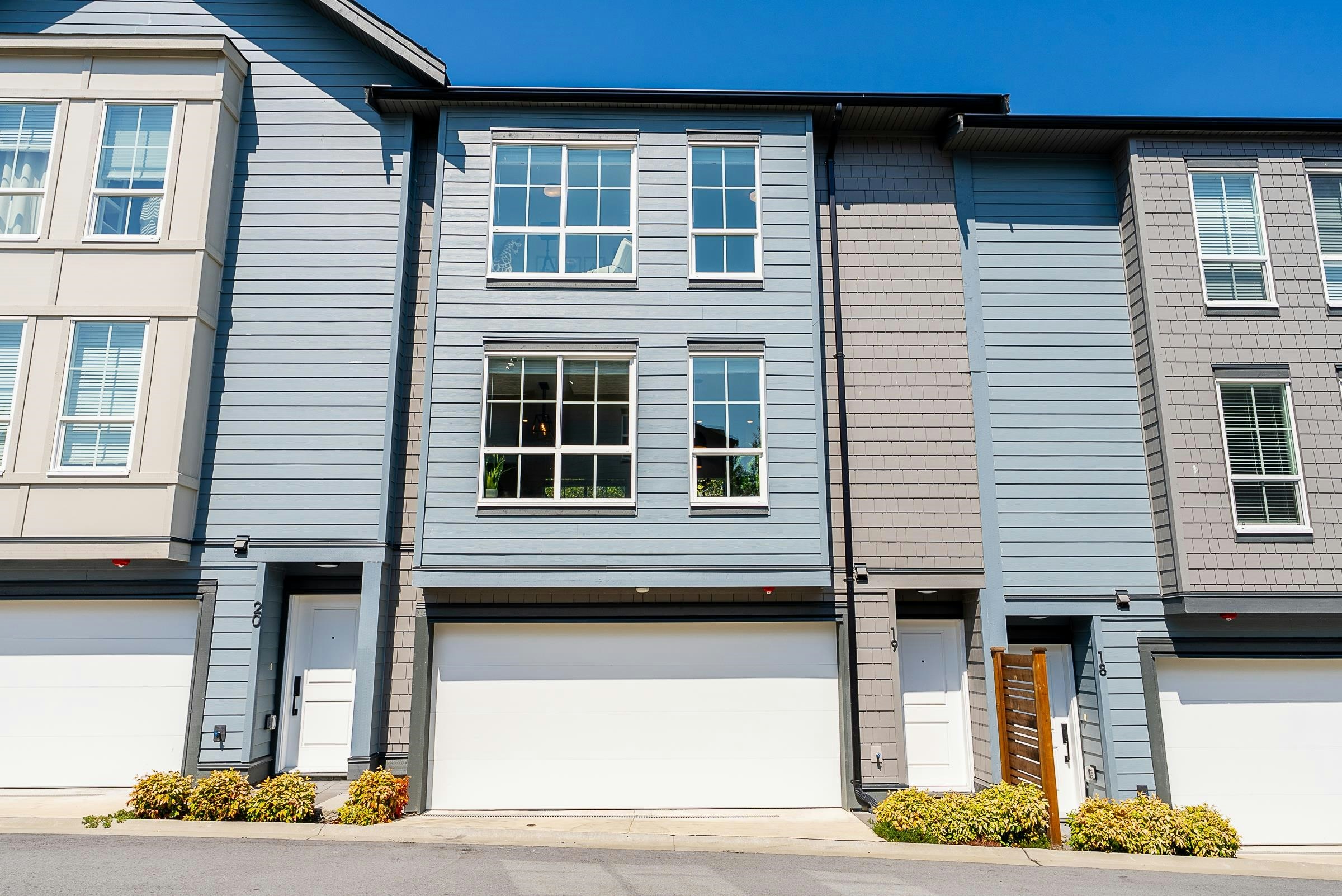 19-8120 200a Street - 2