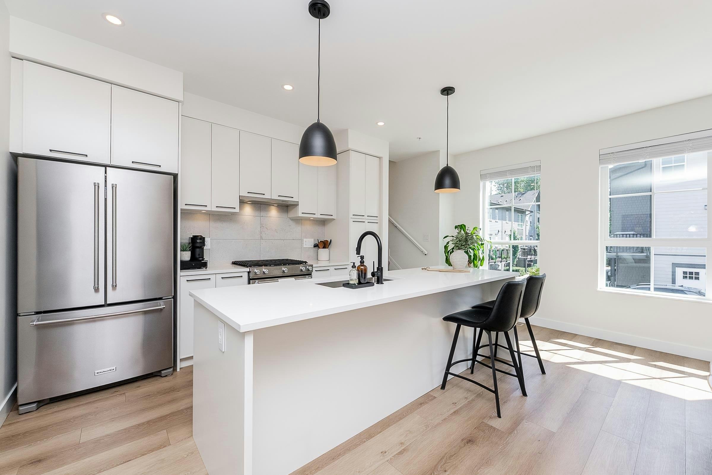 19-8120 200a Street - 4