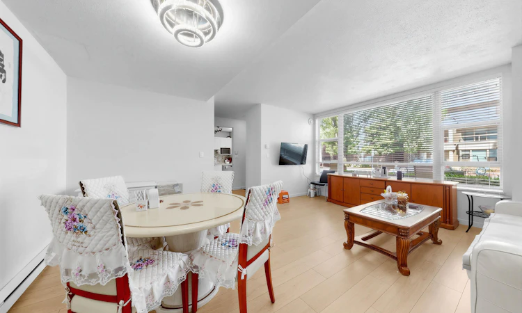 8268 Saba Road