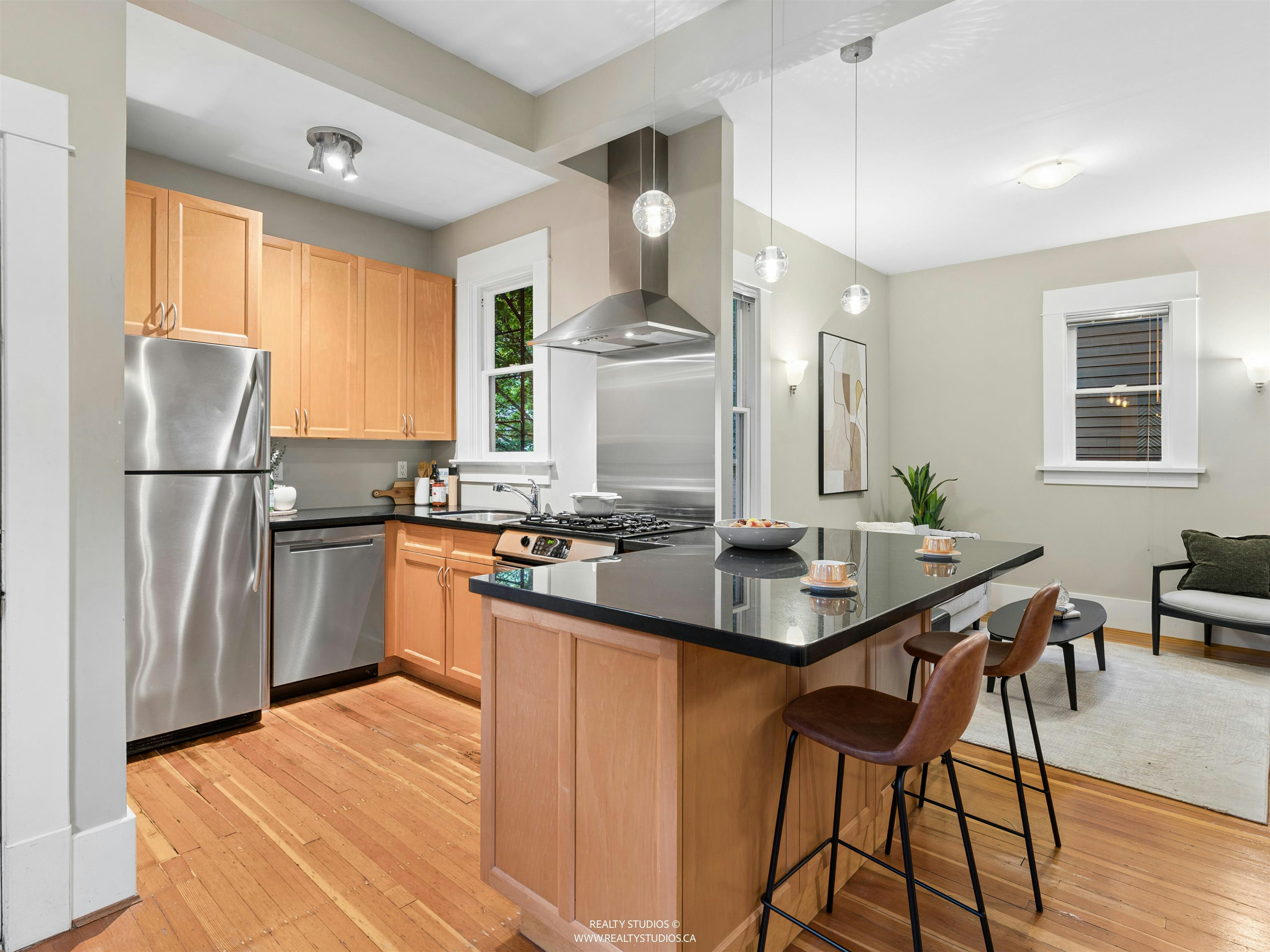 559 W 18th Avenue, Vancouver, BC, V5Z 1V7 - 9
