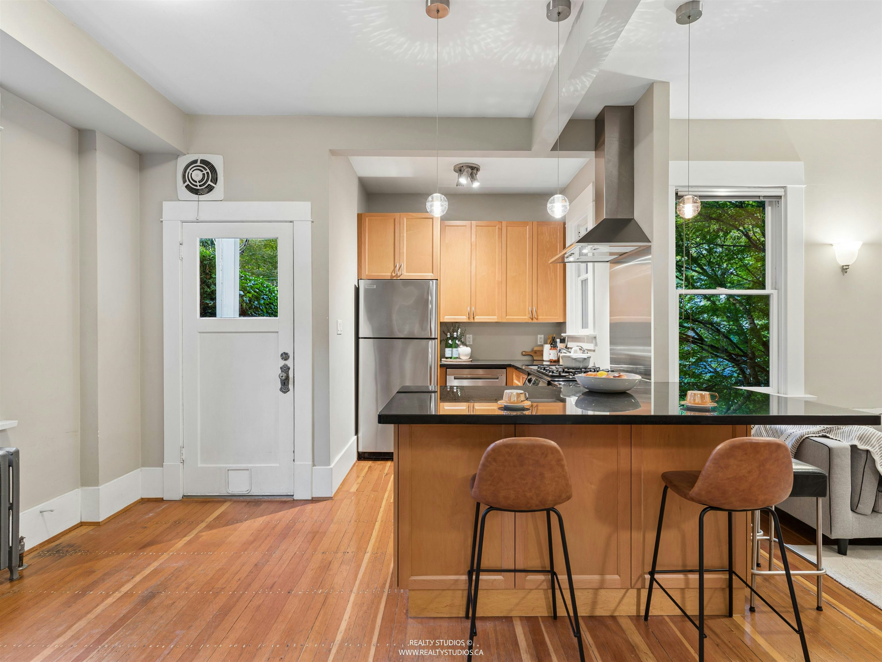559 W 18th Avenue, Vancouver, BC, V5Z 1V7 - 8