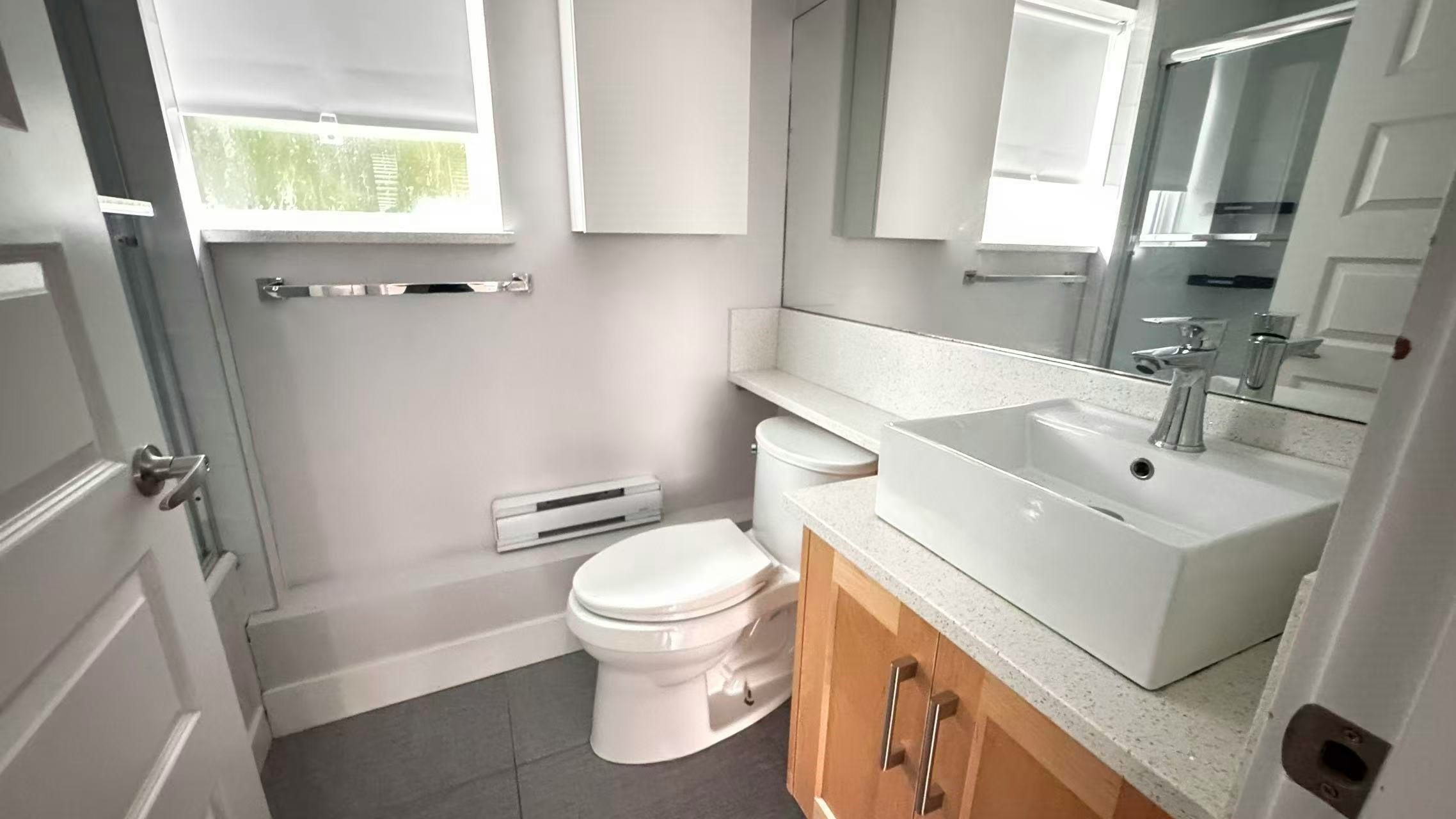Laneway House-3202 E 5th Avenue, Vancouver, BC, V5M 1P3 - 7