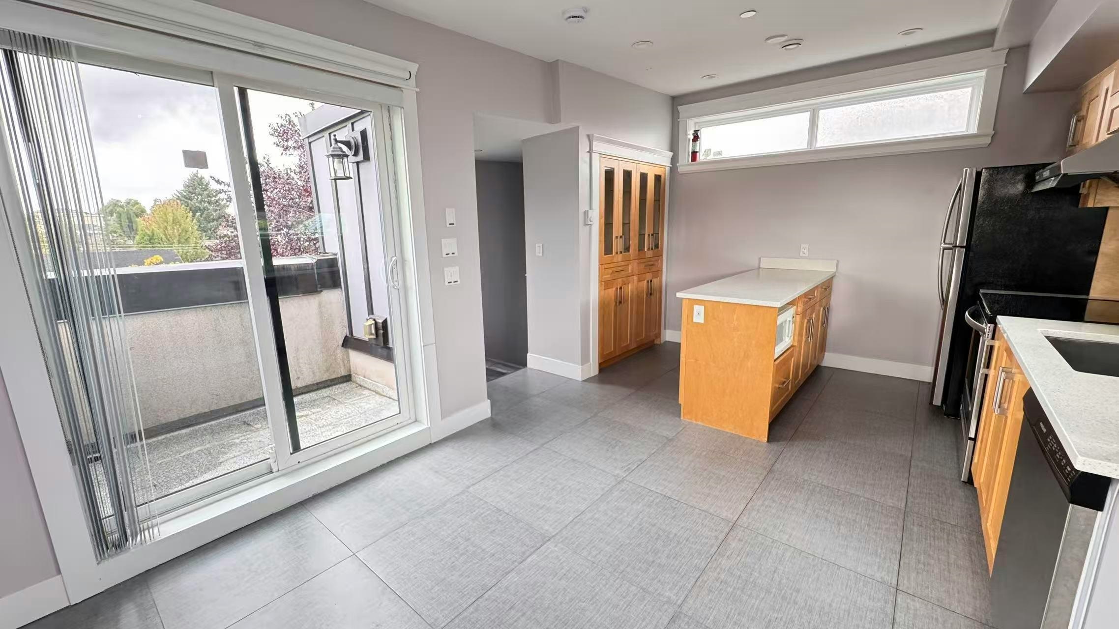 Laneway House-3202 E 5th Avenue, Vancouver, BC, V5M 1P3 - 3
