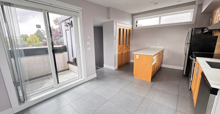 Laneway House-3202 E 5th Avenue, Vancouver, BC, V5M 1P3 - 3