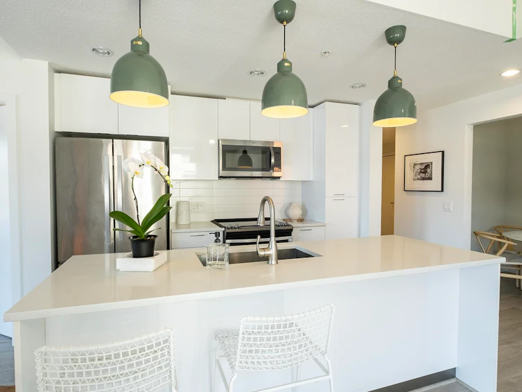 409-719 W 3rd Street, North Vancouver, BC, V7M 0E7 - 3
