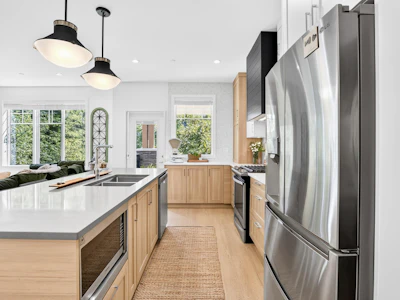 10-13263 236 Street - 4