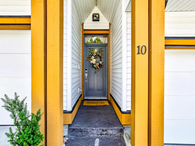 10-13263 236 Street - 2