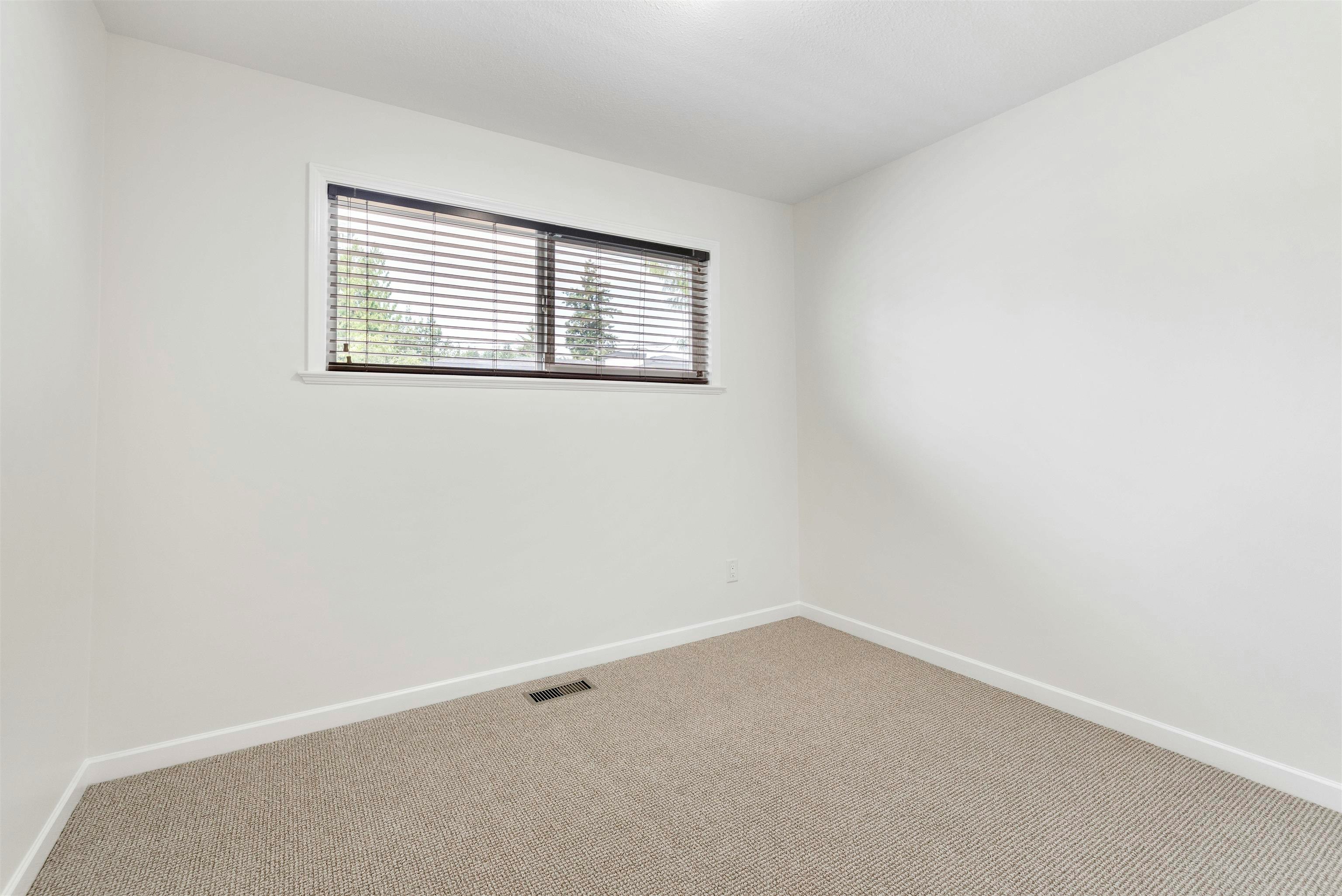 2170 Wildwood Street, Abbotsford, BC, V2S 2Y8 - 11