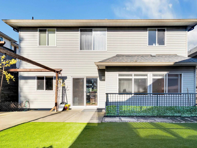 16528 59a Avenue, Surrey, BC, V3S 4N9 - 40
