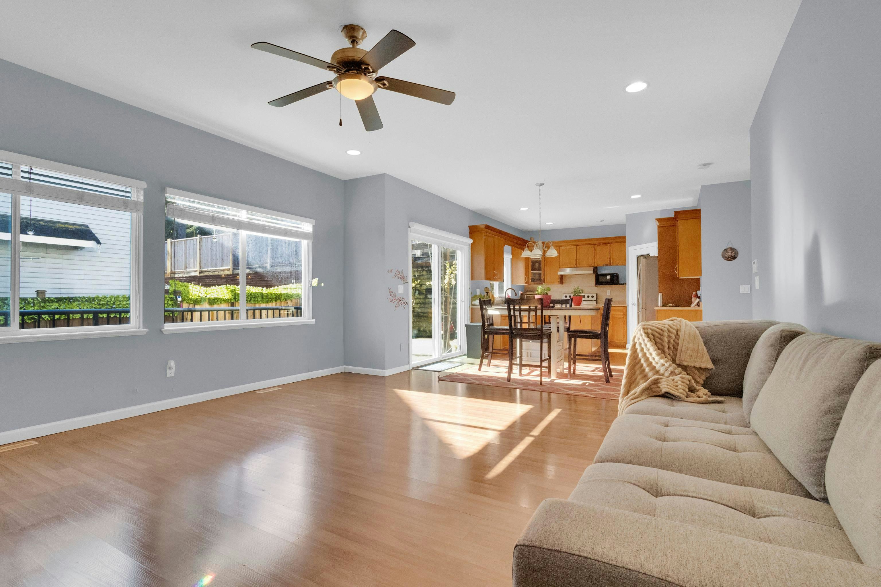16528 59a Avenue, Surrey, BC, V3S 4N9 - 13