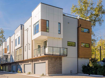 11-7946 204 Street - 3