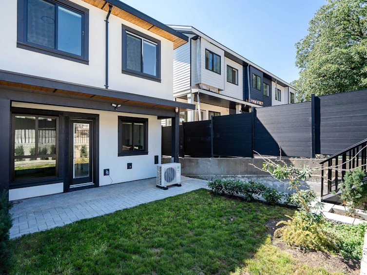 101-1149 Dansey Avenue, Coquitlam, BC, V3K 3H5 - 34