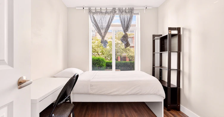 Third bedroom-5692 Kings Road, Vancouver, BC, V6T 1K8