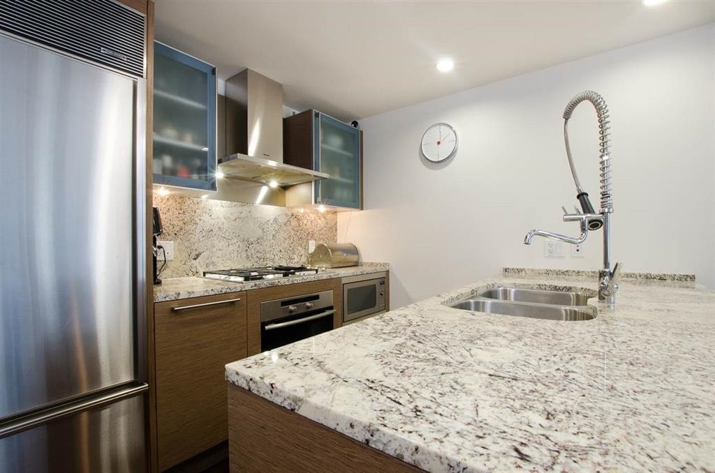 270X-1111 Alberni Street, Vancouver, BC, V6E 4V2