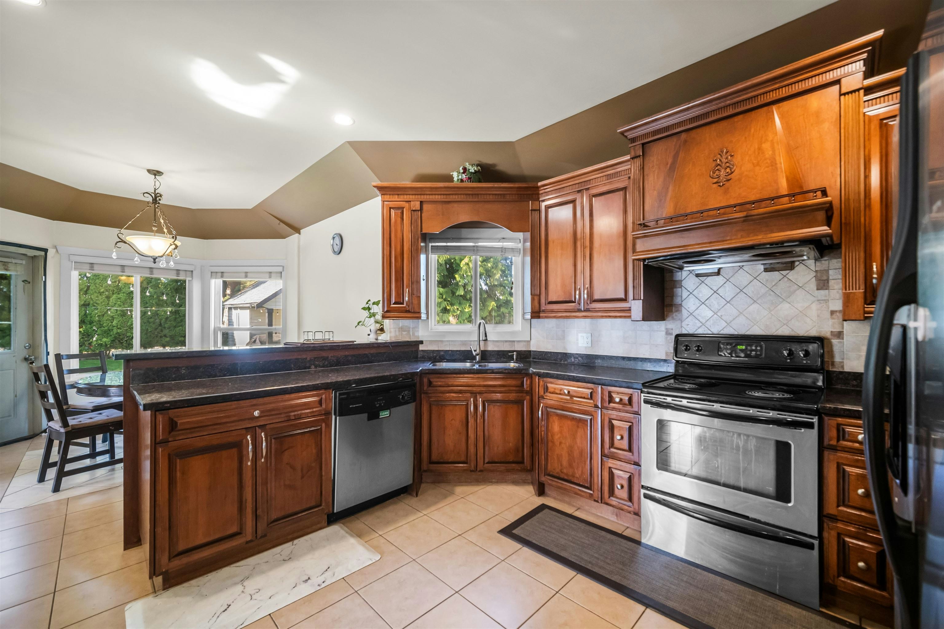 7918 147a Street, Surrey, BC, V3S 2T8 - 10