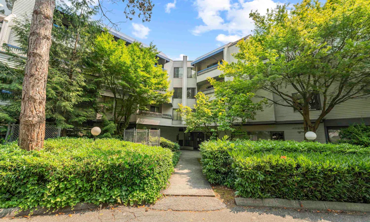 302-5800 Cooney Road