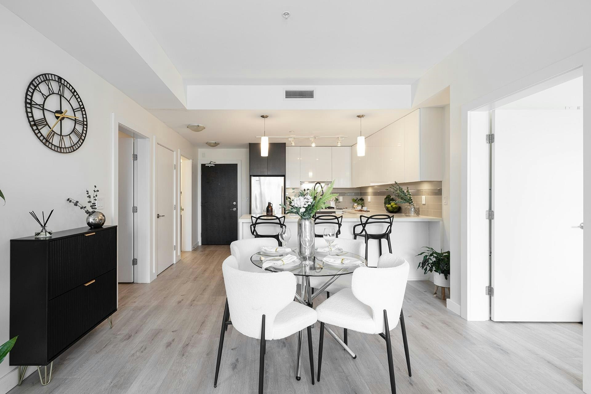 208-5399 Cedarbridge Way, Richmond, BC, V6X 0L6