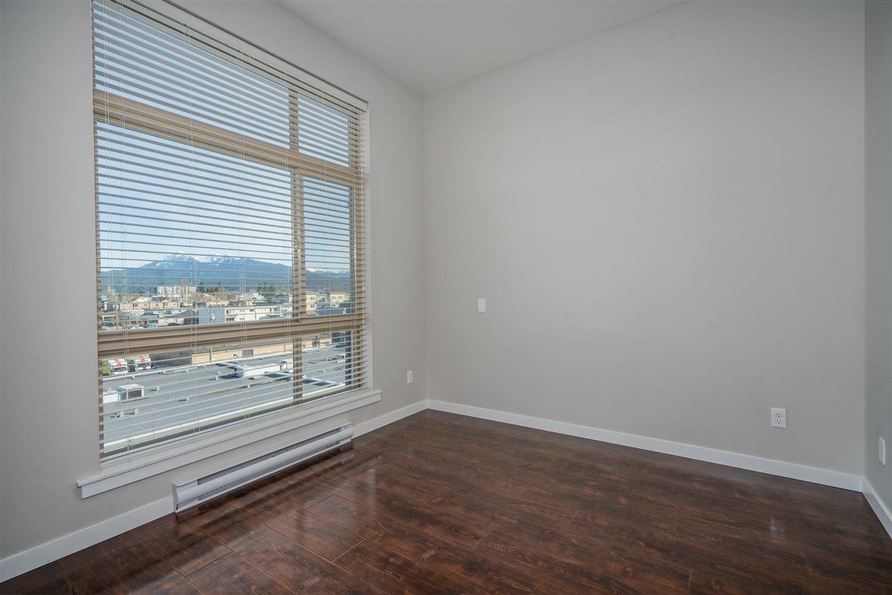 PH 606-22318 Lougheed Highway, Maple Ridge, BC, V2X 2T4 - 11