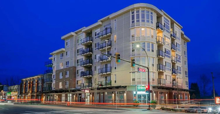 PH 606-22318 Lougheed Highway, Maple Ridge, BC, V2X 2T4