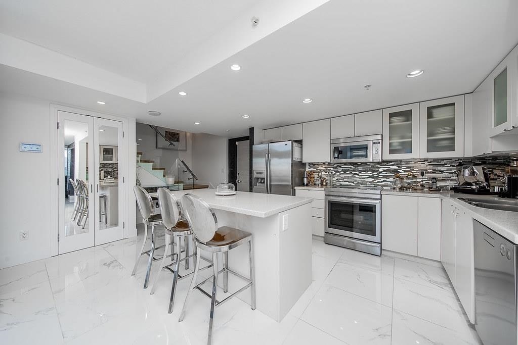 280X-4400 Buchanan Street, Burnaby, BC, V5C 0E3 - 5