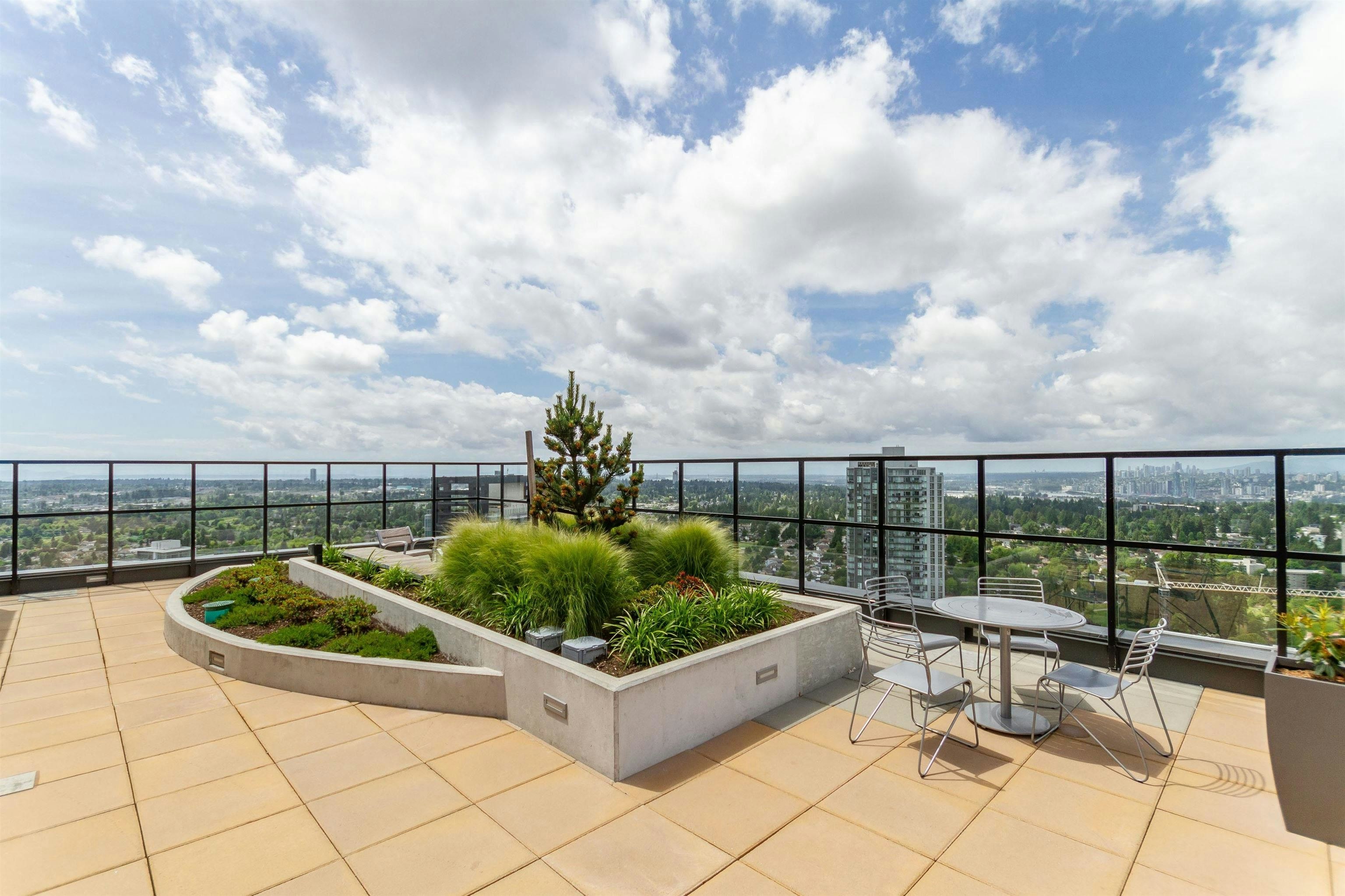 3F-13725 George Junction, Surrey, BC, V3T 0V7 - 16