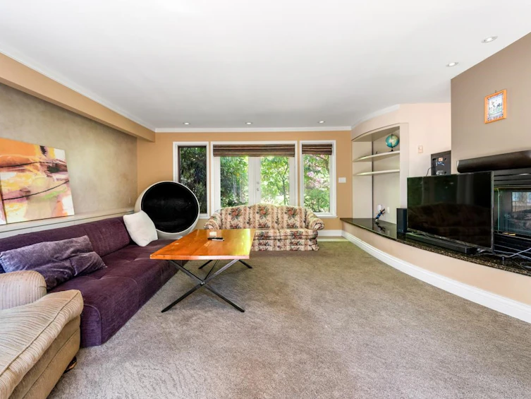 1545 W 49th Avenue, Vancouver, BC, V6M 2R6 - 3