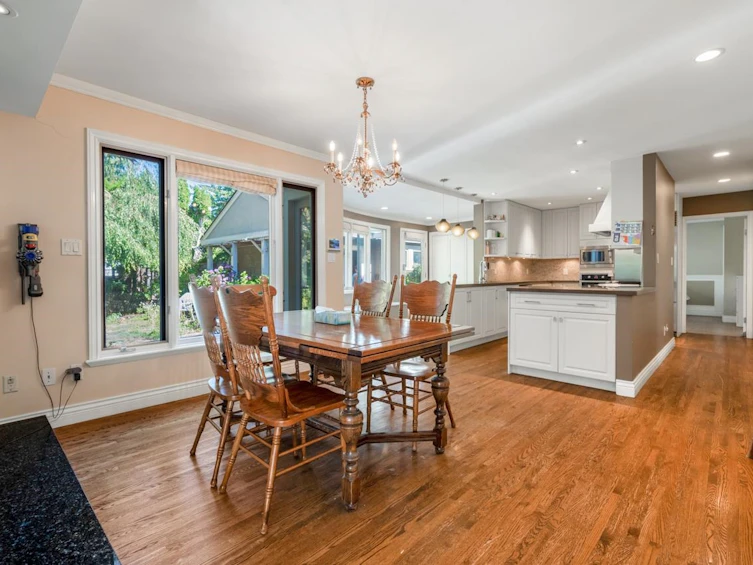 1545 W 49th Avenue, Vancouver, BC, V6M 2R6 - 5