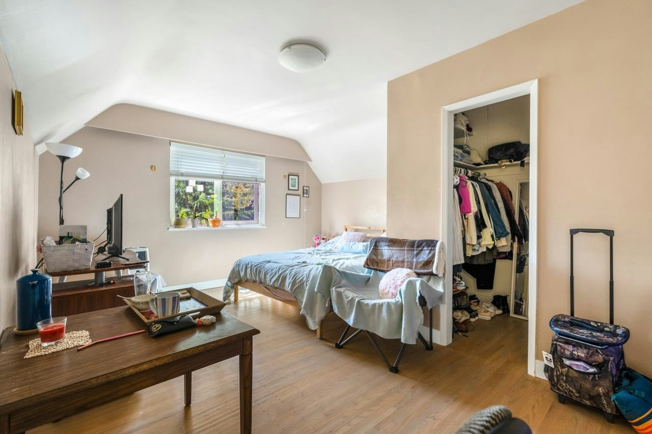 1545 W 49th Avenue, Vancouver, BC, V6M 2R6 - 12