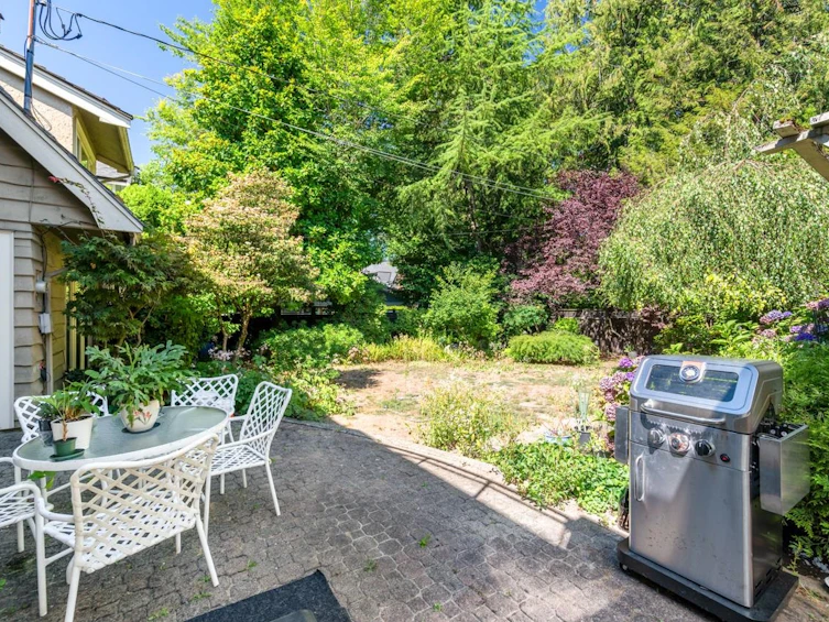 1545 W 49th Avenue, Vancouver, BC, V6M 2R6 - 29