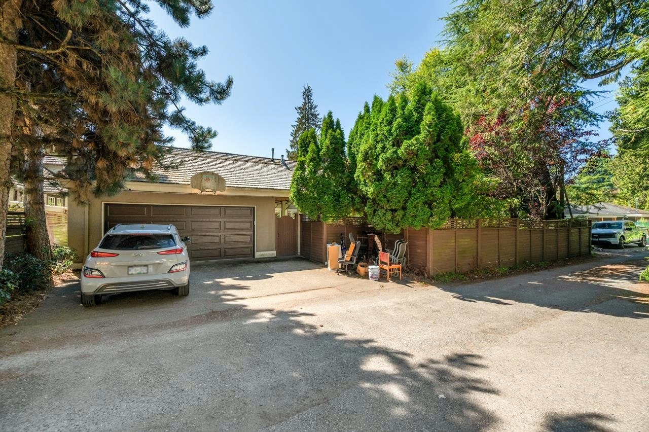 1545 W 49th Avenue, Vancouver, BC, V6M 2R6 - 31
