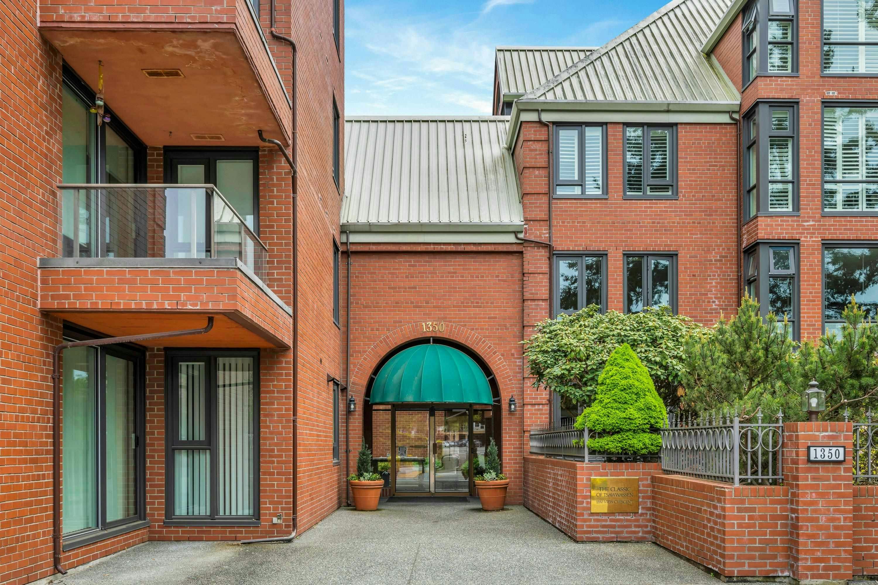 508-1350 View Crescent - 4
