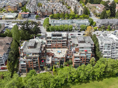 508-1350 View Crescent - 2