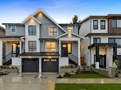 101-16623 18a Avenue - 2
