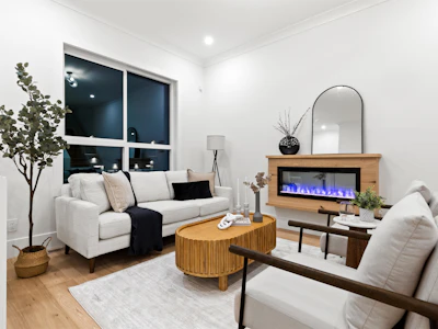 101-16623 18a Avenue - 5
