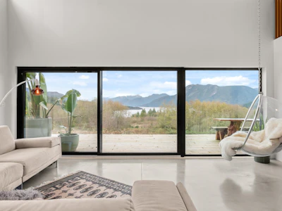 6400 Crowston Road - 5
