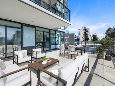 307-1588 Johnston Road - 5