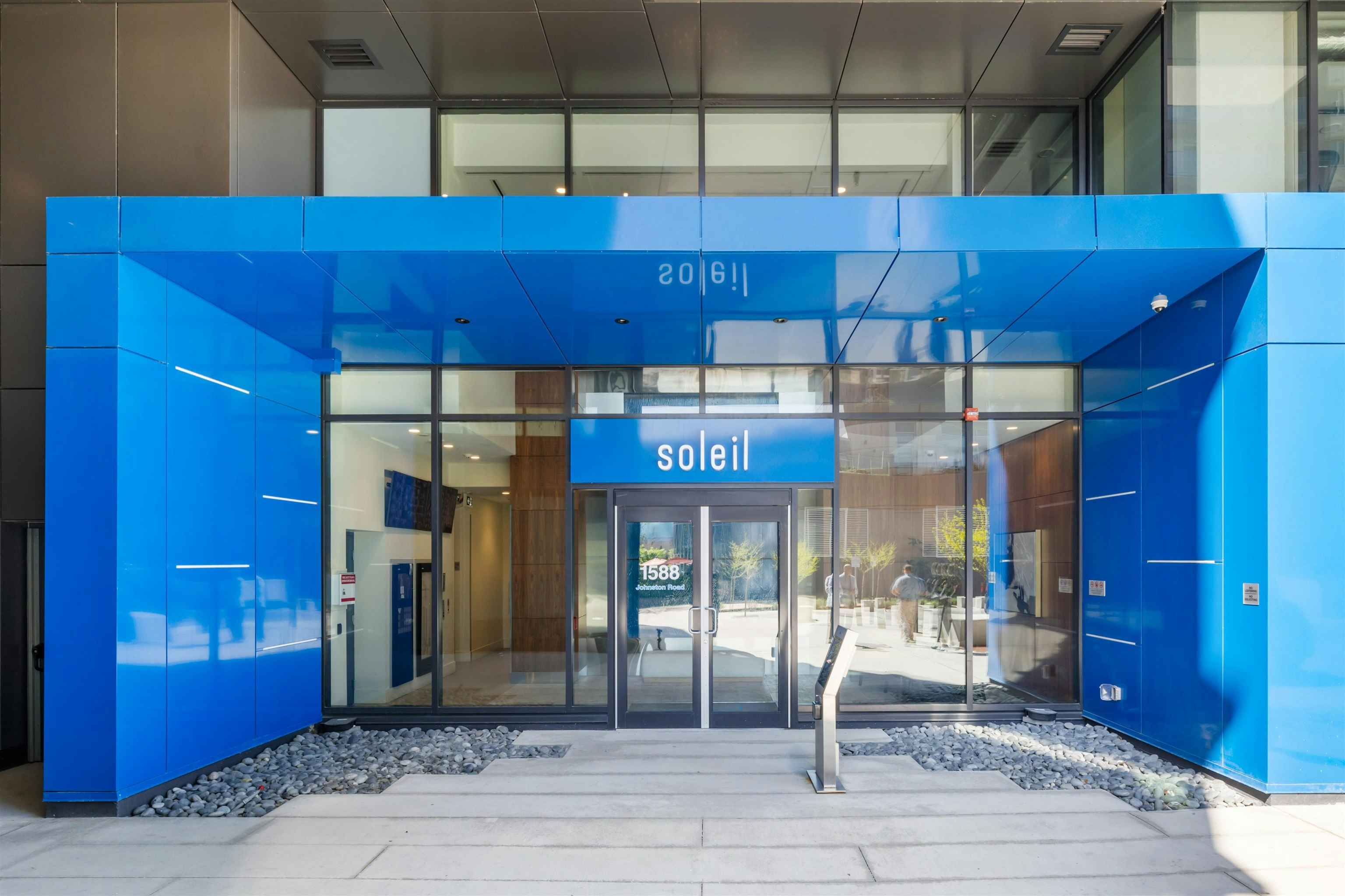 307-1588 Johnston Road - 3