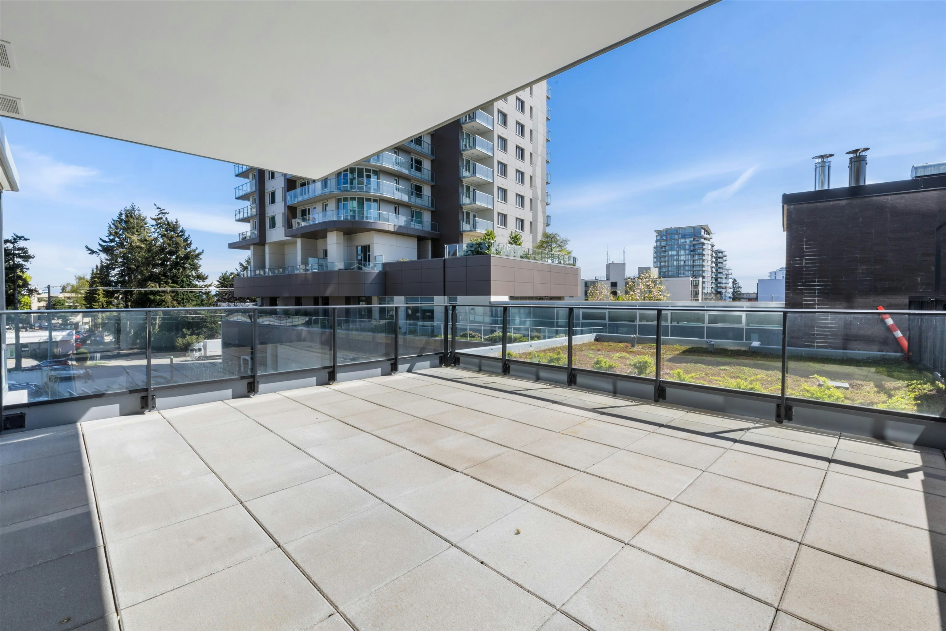 307-1588 Johnston Road, Surrey, BC, V4B 0C5 - 9
