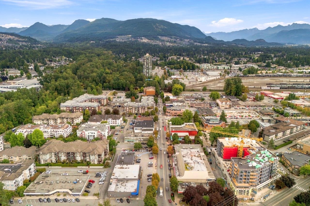 2381 Shaughnessy Street, Port Coquitlam, BC, V0X 0X0 - 12