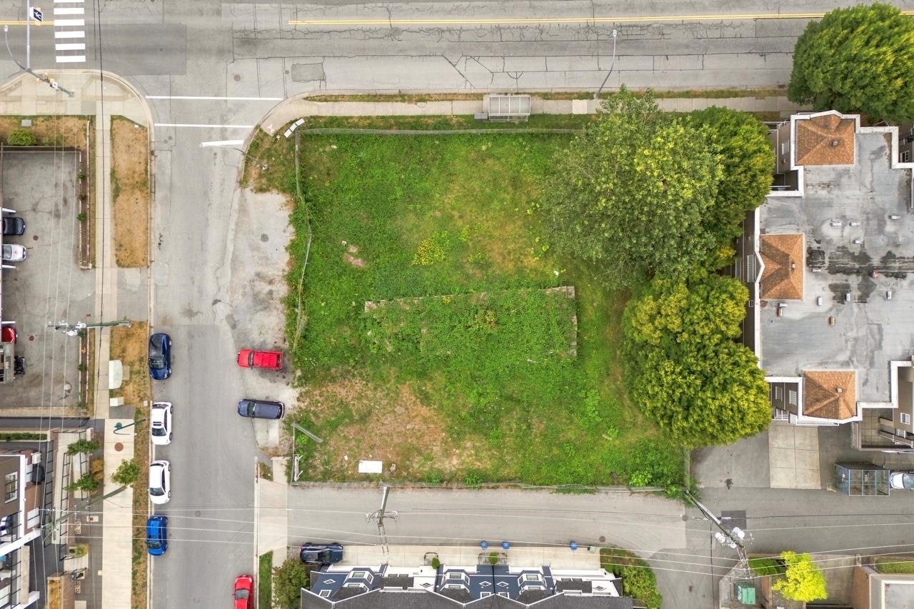 2381 Shaughnessy Street - 2
