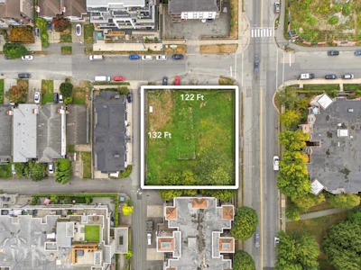 2381 Shaughnessy Street - 3