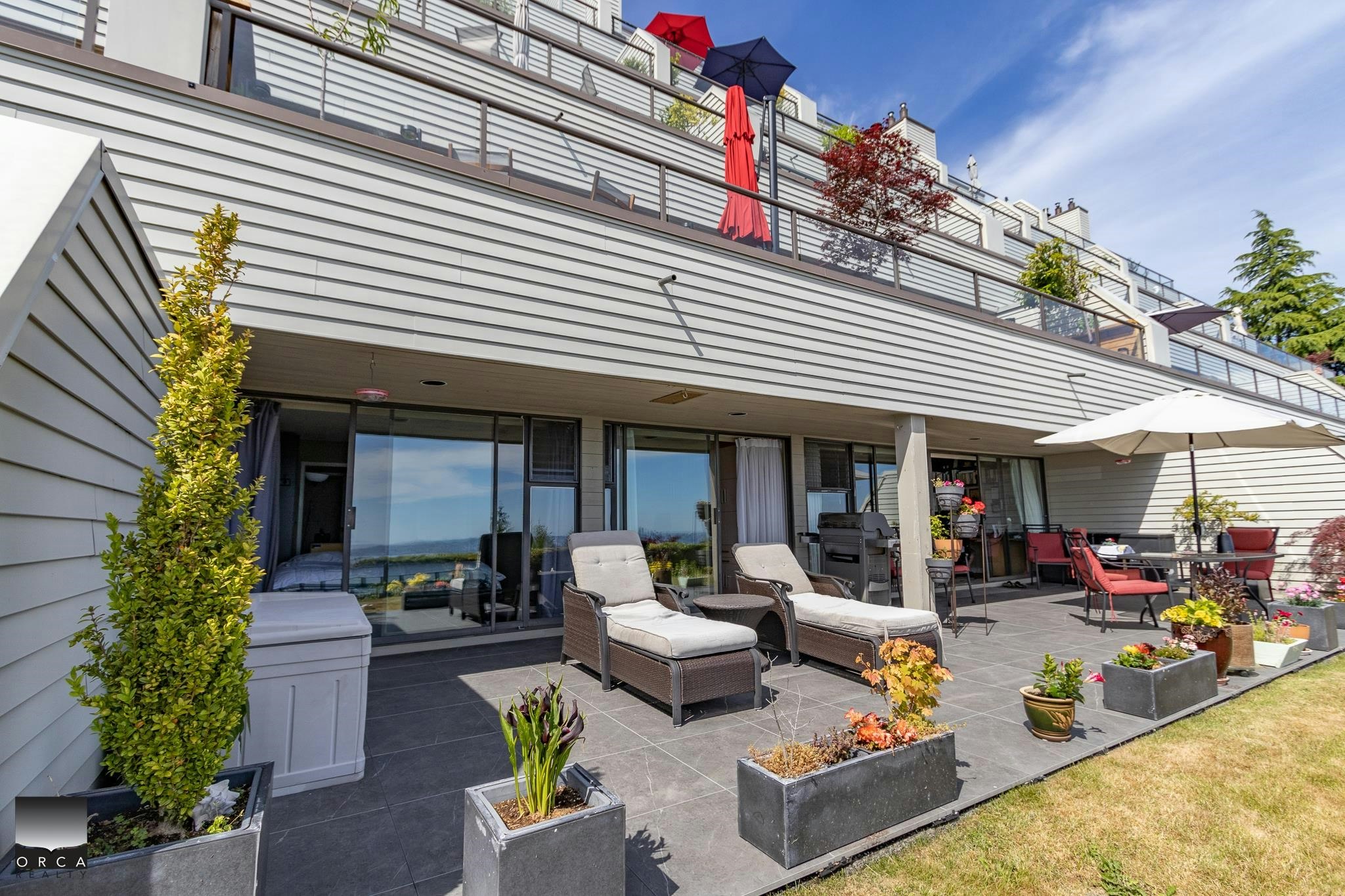 11-2246 Folkstone Way, West Vancouver, BC, V7S 2Y7