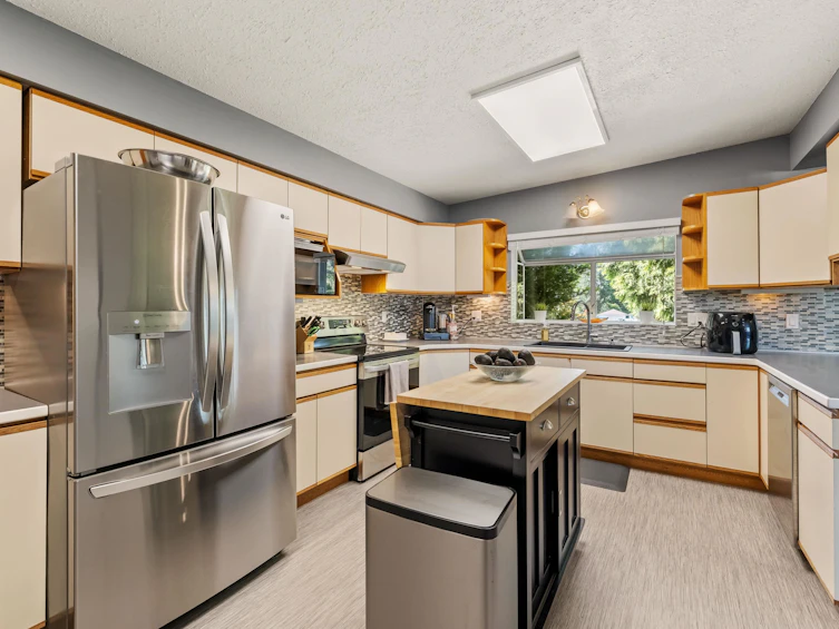 1908 Warwick Crescent, Port Coquitlam, BC, V3C 1L8 - 6