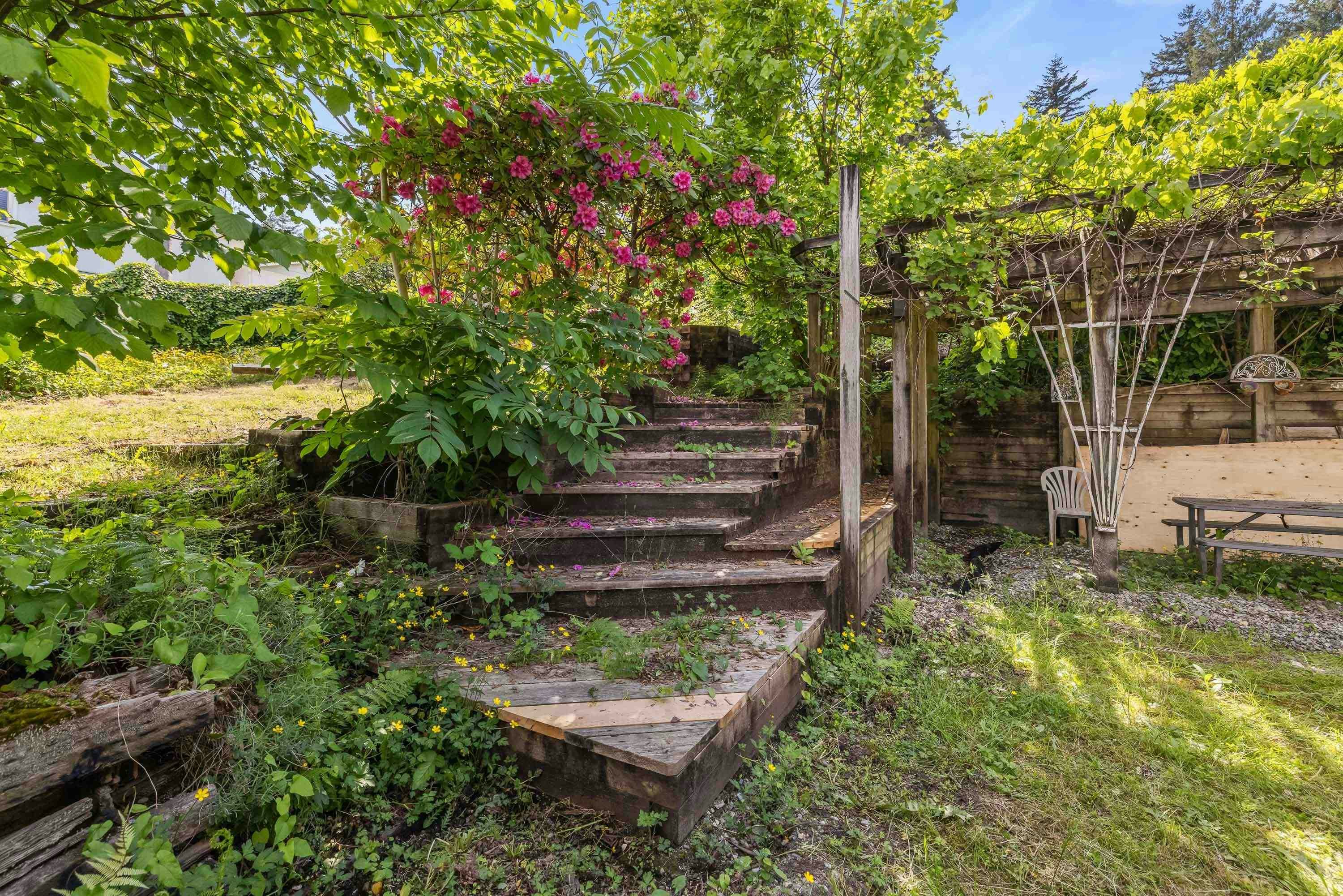 1908 Warwick Crescent, Port Coquitlam, BC, V3C 1L8 - 30