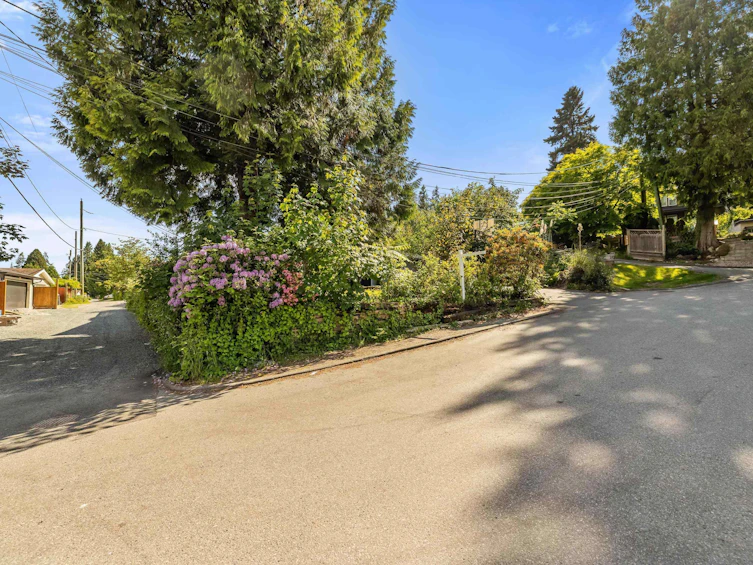1908 Warwick Crescent, Port Coquitlam, BC, V3C 1L8 - 35