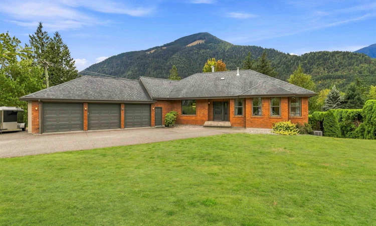 4320 Estate Drive