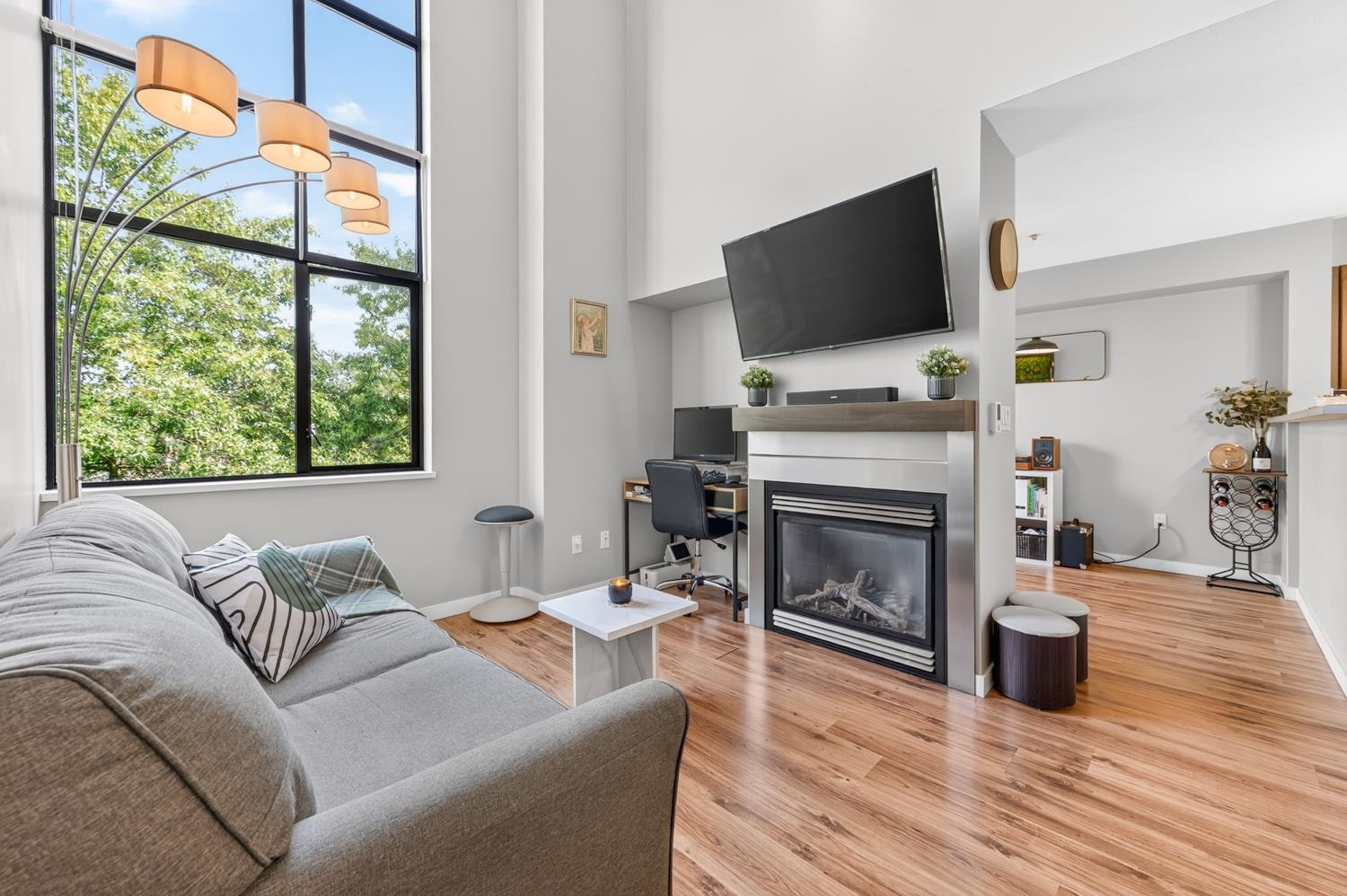 416-10866 City Parkway, Surrey, BC, V3T 5W9